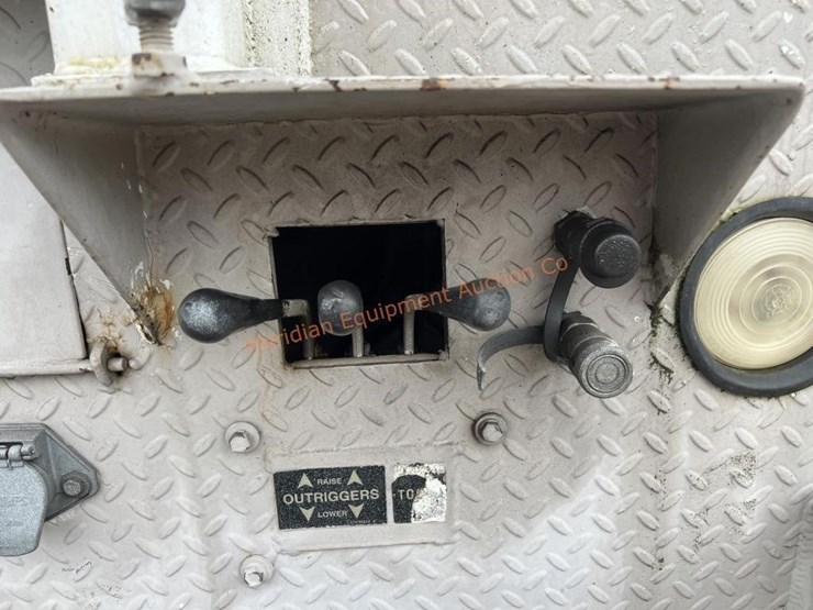 1999-international-4000-image-24