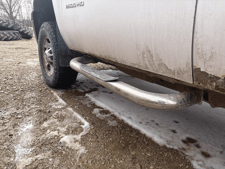 2013-chevrolet-silverado-2500hd-image-10