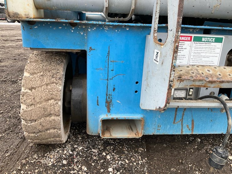 2003-genie-gs3246-image-25