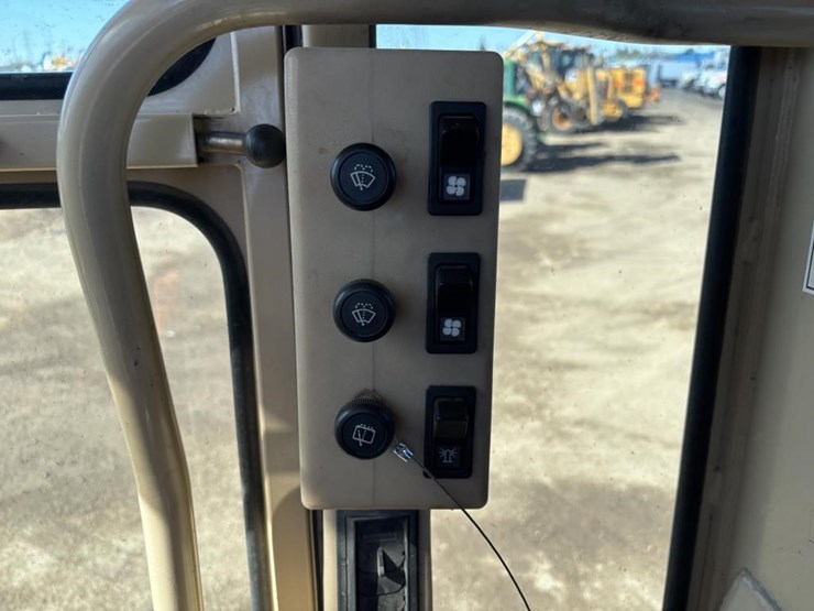 caterpillar-143h-image-49