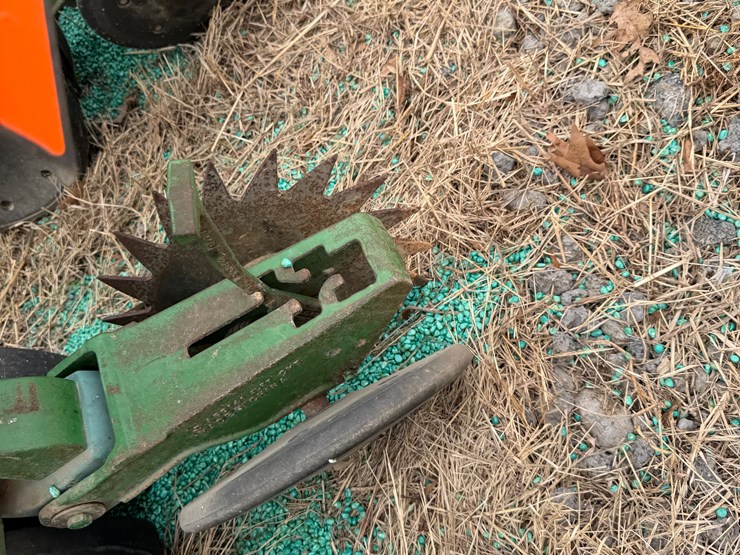 john-deere-12-image-48