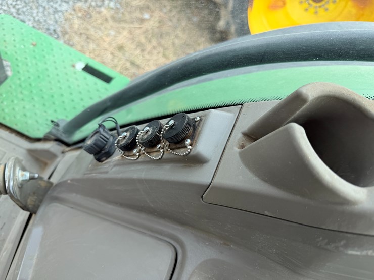 2023-john-deere-8r-310-image-70