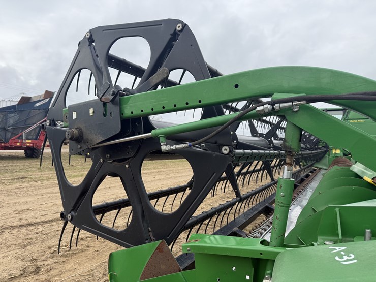 john-deere-635f-image-10