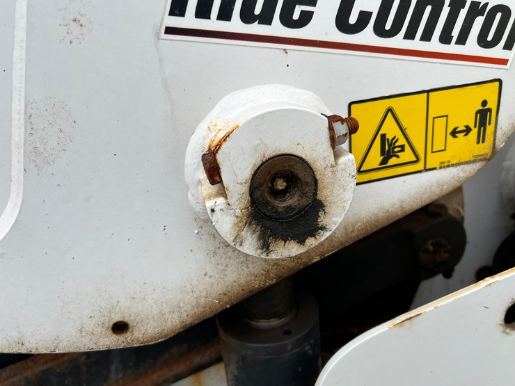 2021-bobcat-s66-image-50