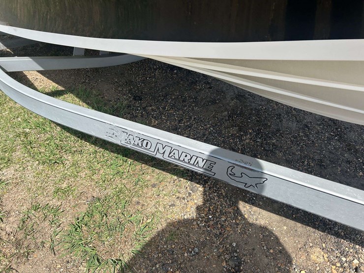 2006-mako-210cc-boat-250hp-mercury-image-30