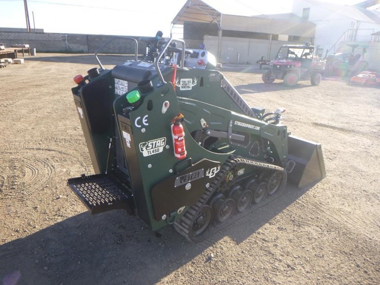 2026-kubota-d1703-image-3