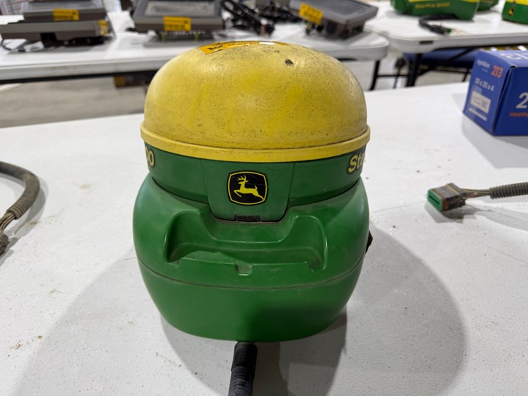 john-deere-3000-image-3