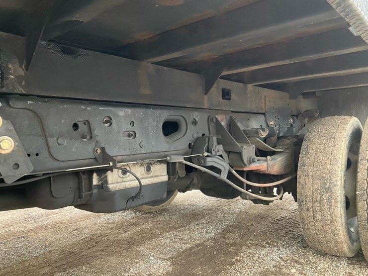 2019-ford-f550-xl-image-25