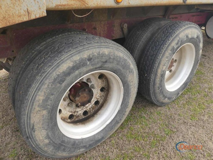 2001-mack-ch613-image-10