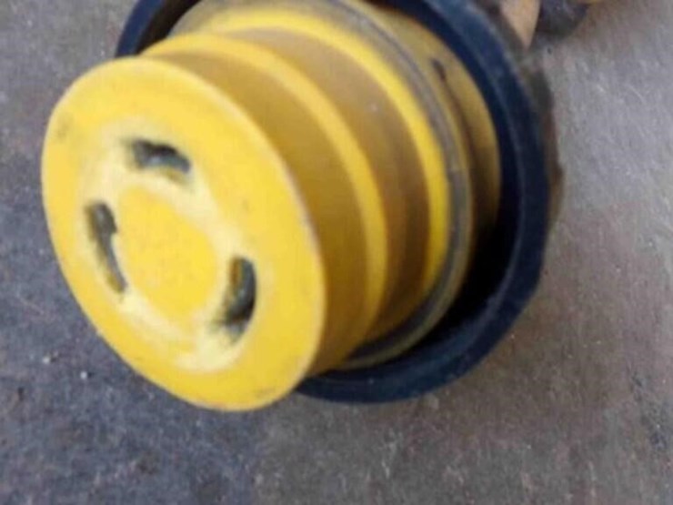 heavy-duty-extension-cord-30a-image-2