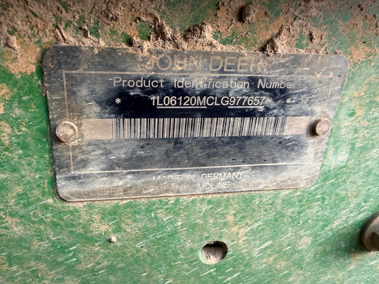 2017-john-deere-6120m-image-14