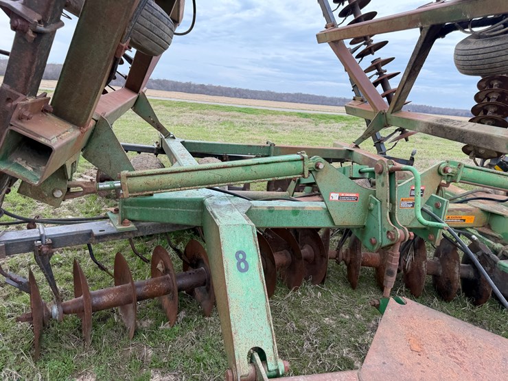 john-deere-36-image-39