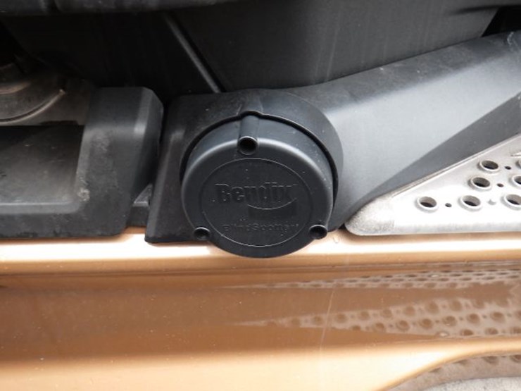 2024-kenworth-t680-image-4