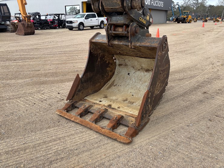 2022-volvo-ec220el-image-21