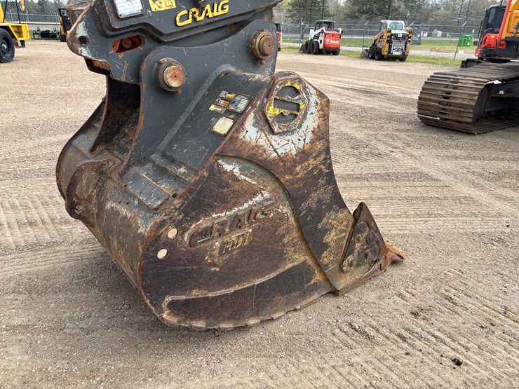 2022-volvo-ec220el-image-23