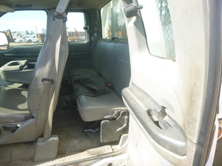 2005-ford-f450-image-9