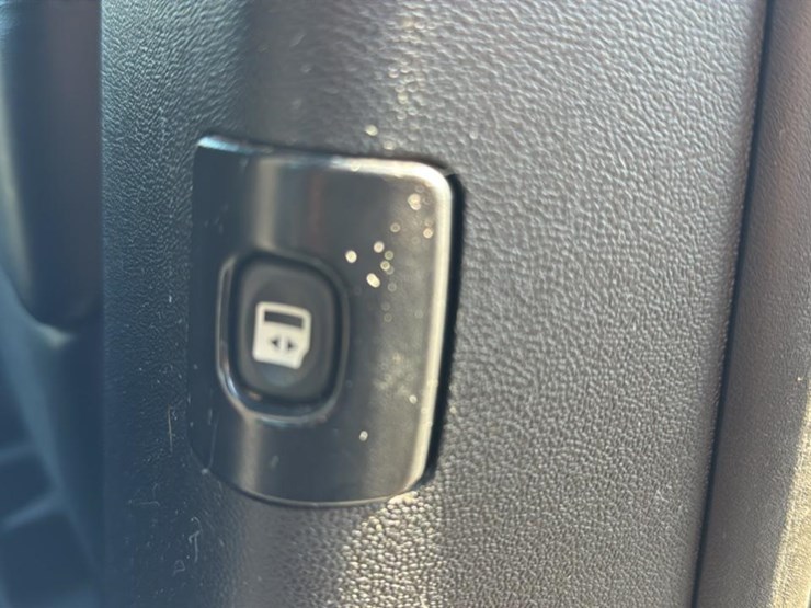 2015-dodge-grand-caravan-sxt-image-35