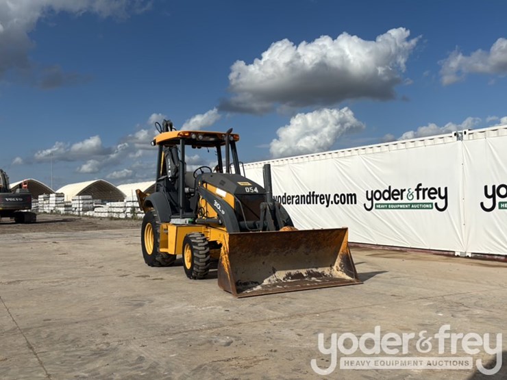 2019-deere-310l-image-7