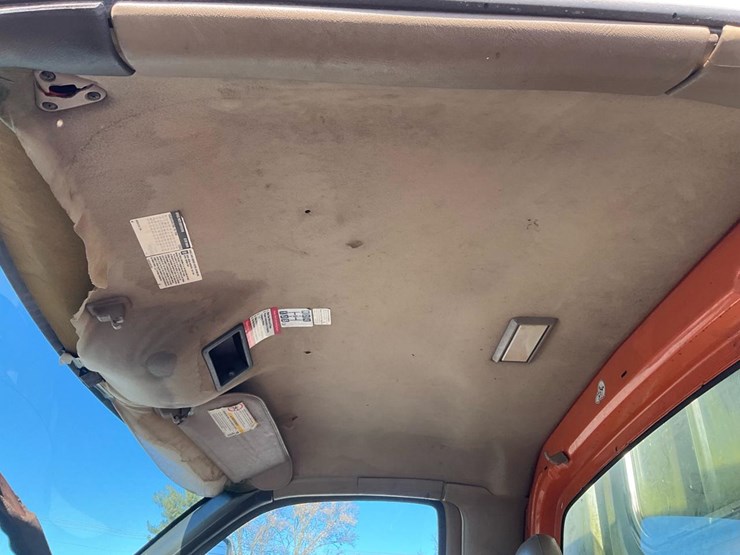 2004-gmc-topkick-image-96