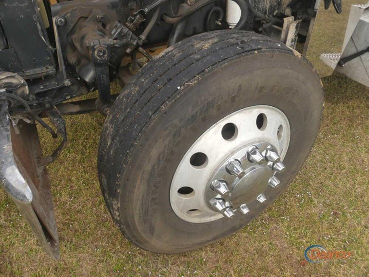 2007-peterbilt-379-image-12