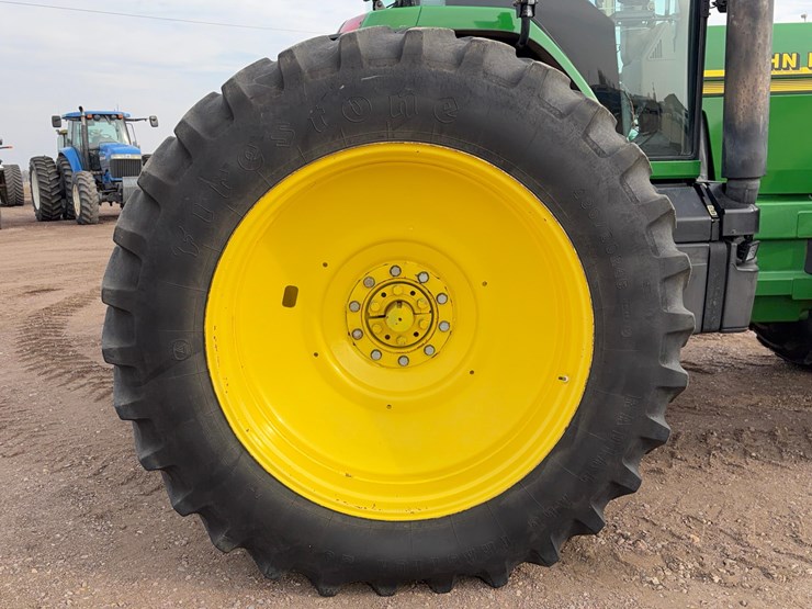 john-deere-8110-image-12