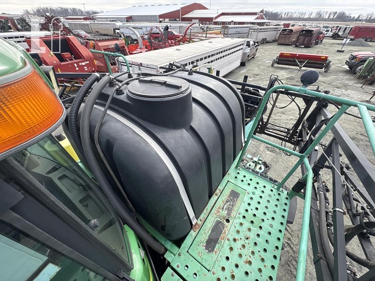 1997-john-deere-4700-image-26