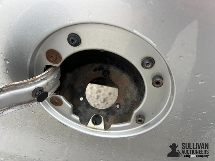 2015-gmc-3500-image-15