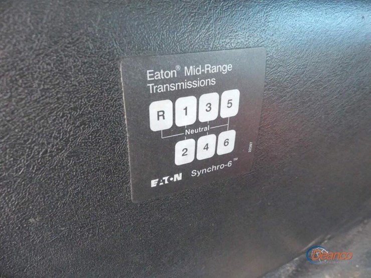 2011-international-durastar-4300-image-16