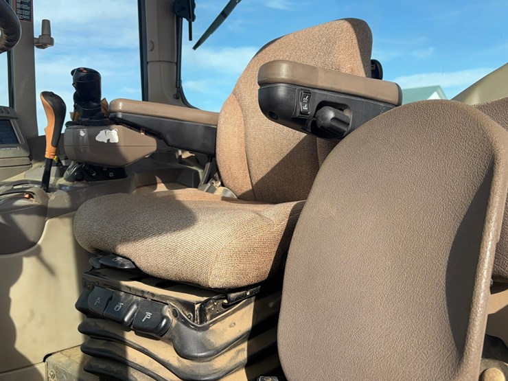 2008-john-deere-7330-premium-image-17