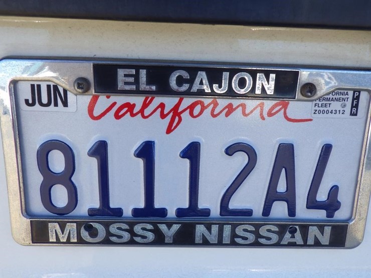 2017-nissan-nv2500-image-17