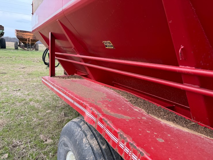 #41020-•-chandler-equipmen-17'-pull-type-spreader-image-22