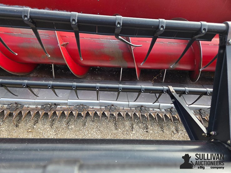 2011-case-ih-3020-image-16