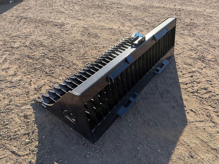 qt-fine-skeleton-bucket-high-side-image-4