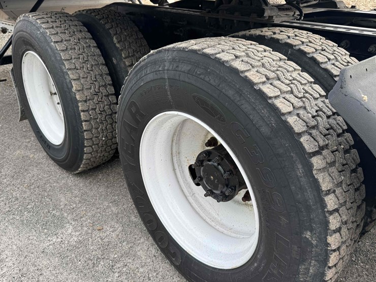 2020-international-prostar-image-11