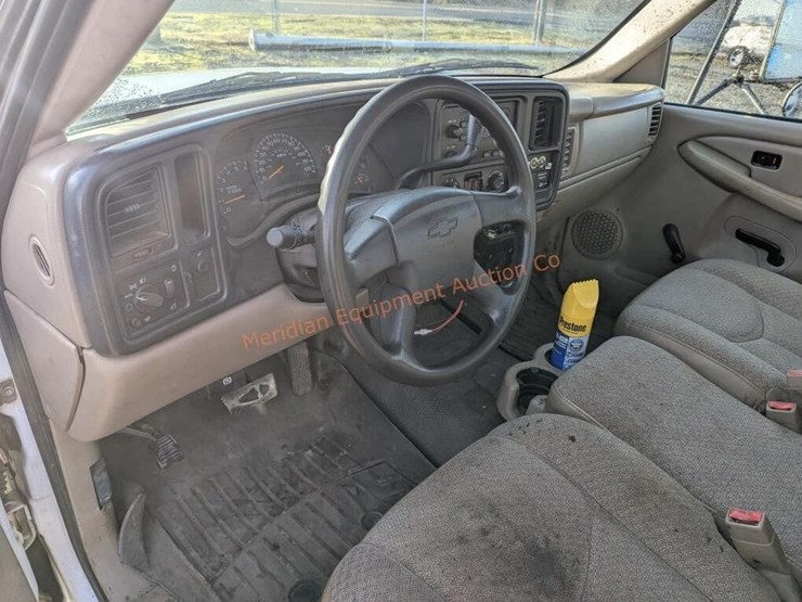 2003-chevrolet-3500-image-24