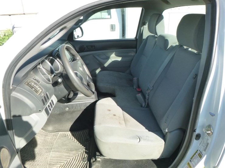 2014-toyota-tacoma-image-7