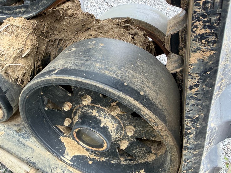 #41005-•-2022-zuidberg-36"-combine-tracks-image-16