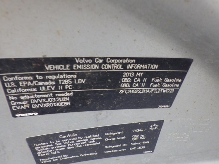 2013-volvo-xc60-image-12