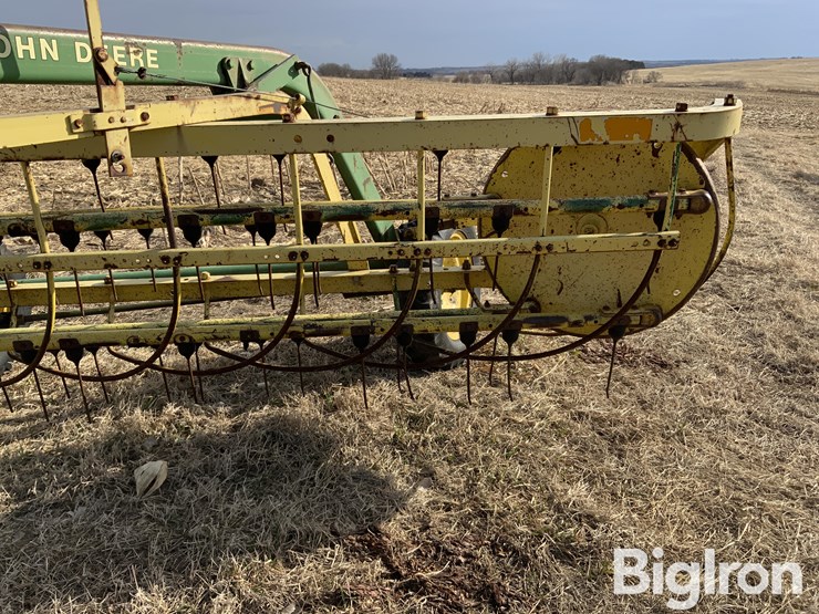 john-deere-670-image-11