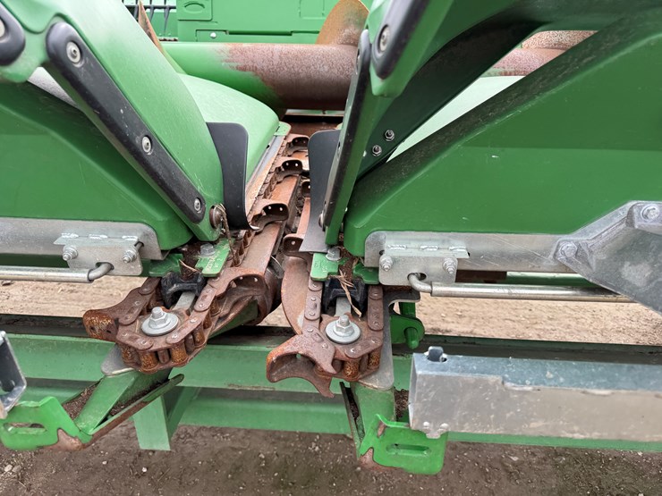 john-deere-c8r-image-33