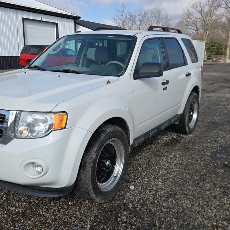 2011 FORD ESCAPE XLT