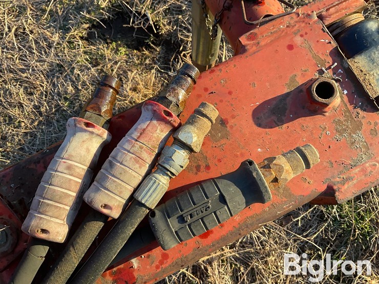 case-ih-3950-image-10