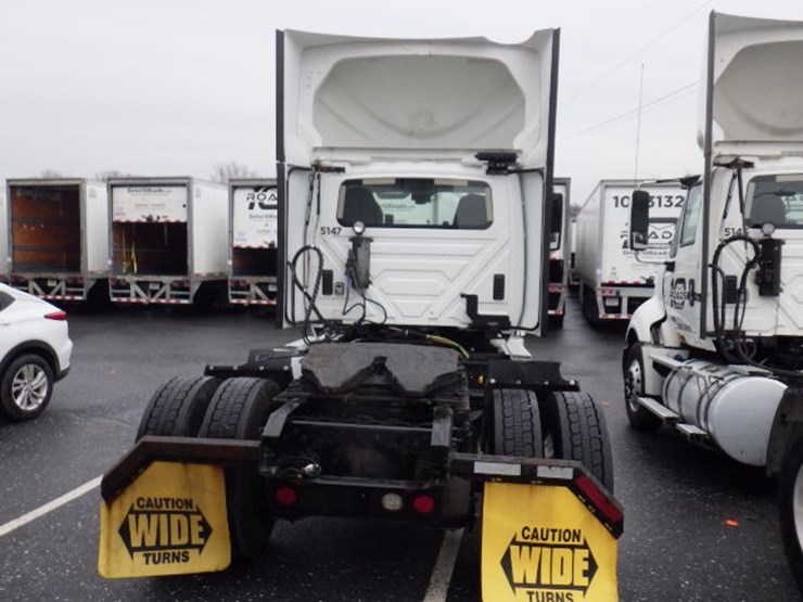 2016-international-prostar-image-11