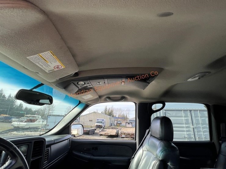 2002-chevrolet-silverado-2500-image-30