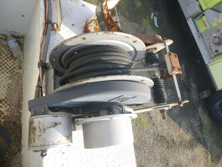 2010-ford-f550-image-31