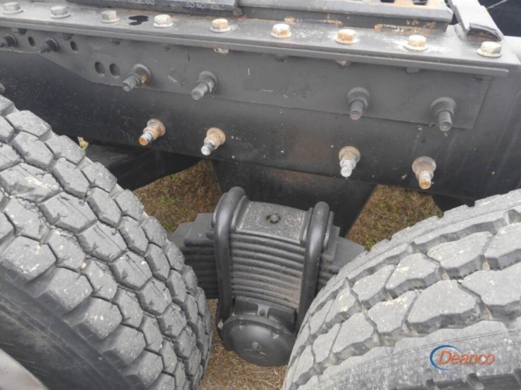 2012-mack-chu613-truck-tractor,-s/n-1m1an09y9cm008352:-mack-mp8-eng.,-eaton-13-sp.,-wet-line,-air-brakes,-air-ride-cab,-camelback-susp.,-sliding-5th-wheel,-dual-stacks,-24.5-tires,-59k-mi.-image-6