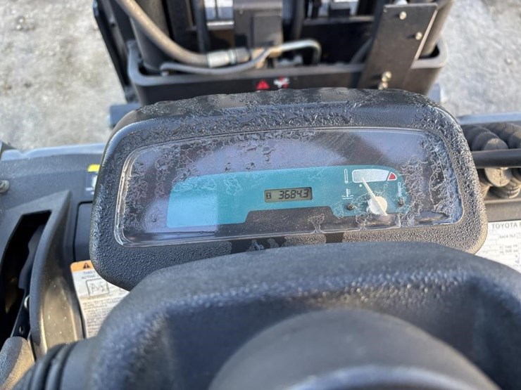 2004-toyota-7fgcu15-image-20