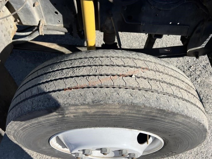 1990-caterpillar-3116-image-13