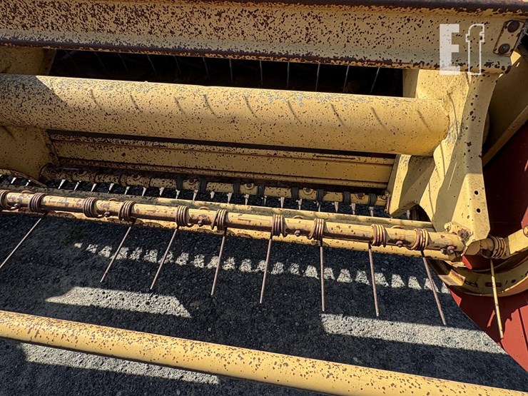 new-holland-492-image-3