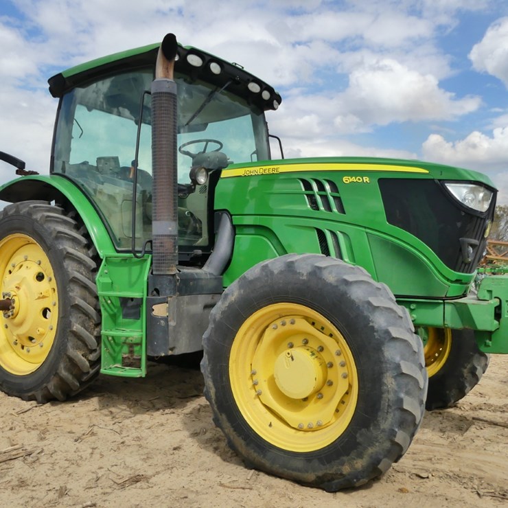 2014 JOHN DEERE 6140R
